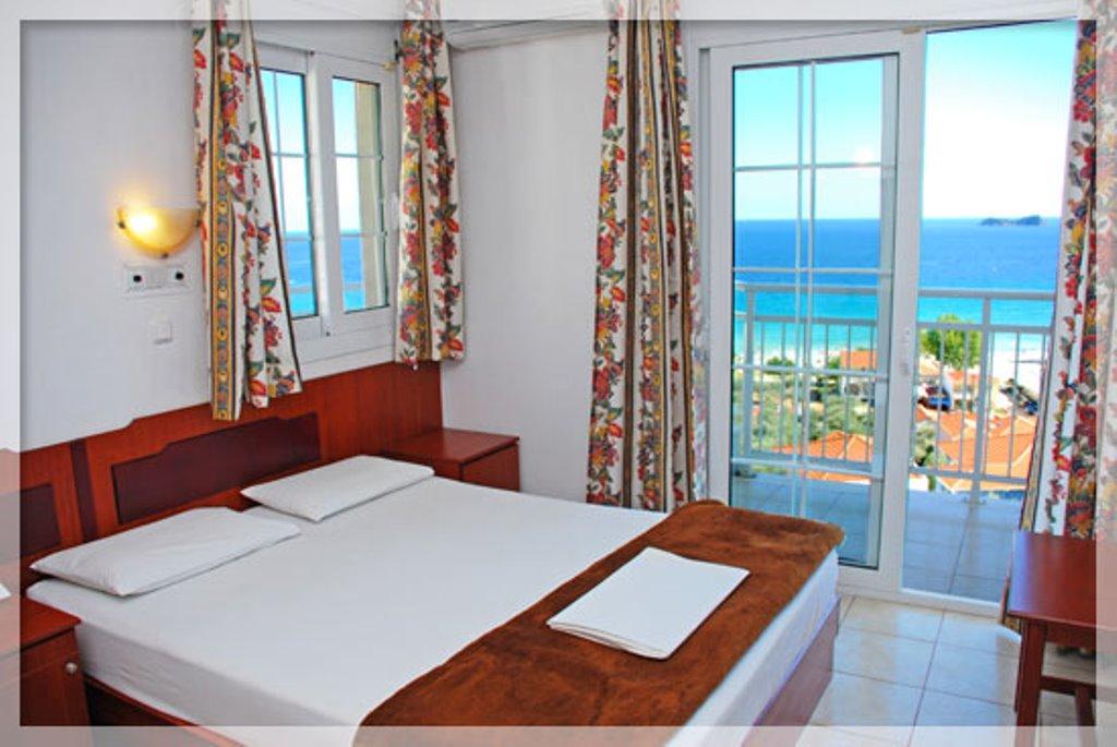 Hotel Emerald & Suites