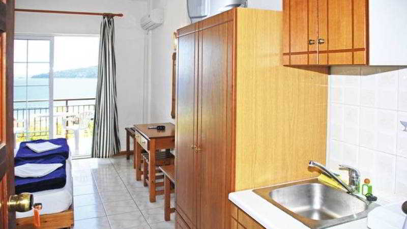 Hotel Emerald & Suites