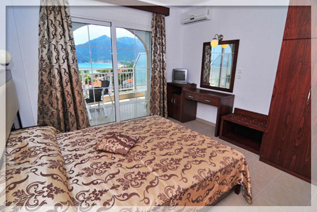 Hotel Emerald & Suites