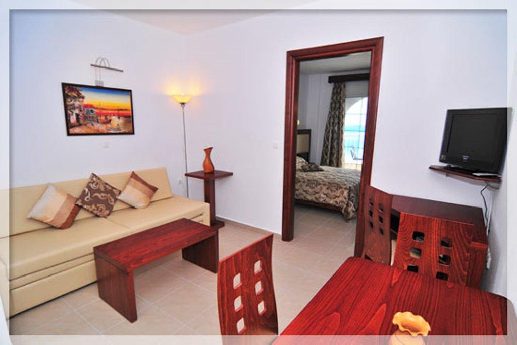 Hotel Emerald & Suites