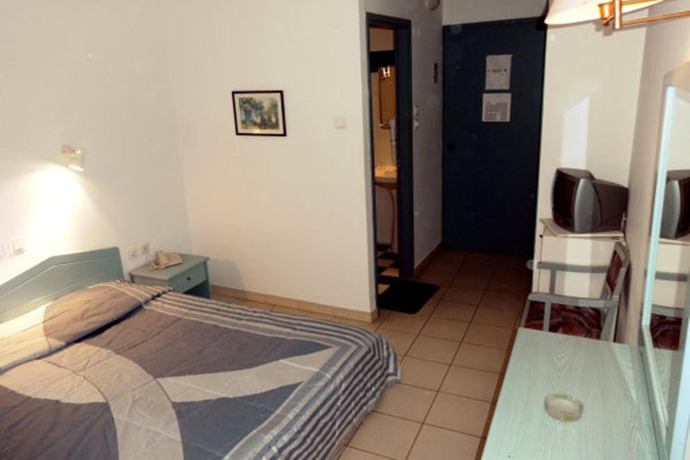 Kazaviti Hotel