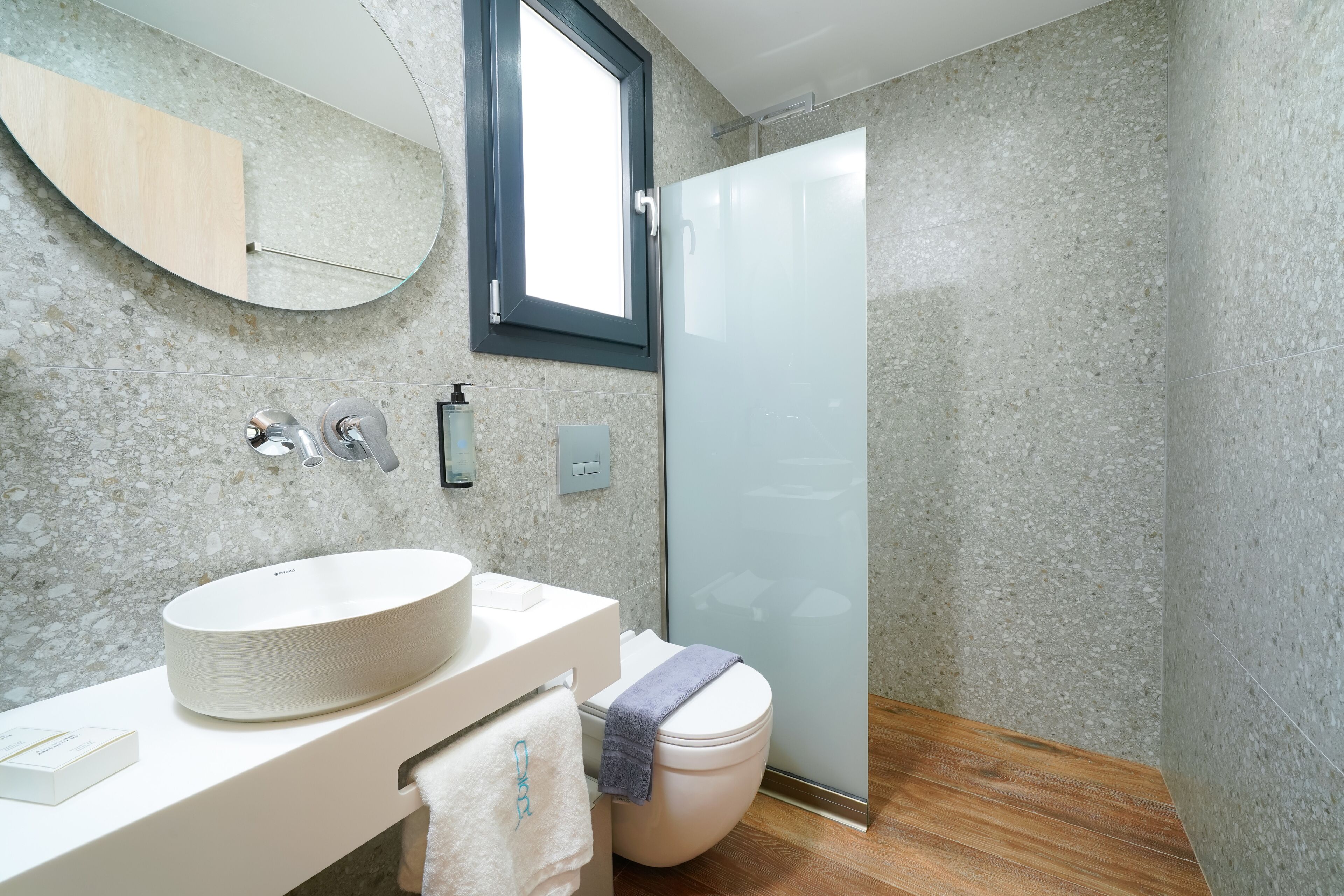 Olive Roots Luxury Suites