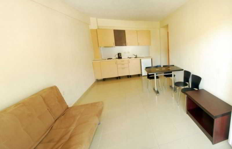 Rachoni Bay Hotel