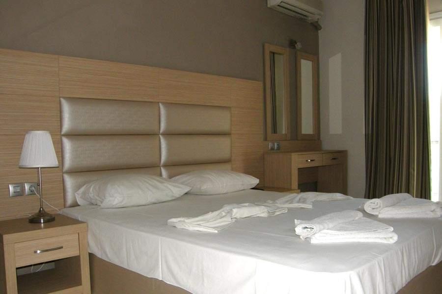 Rachoni Bay Hotel