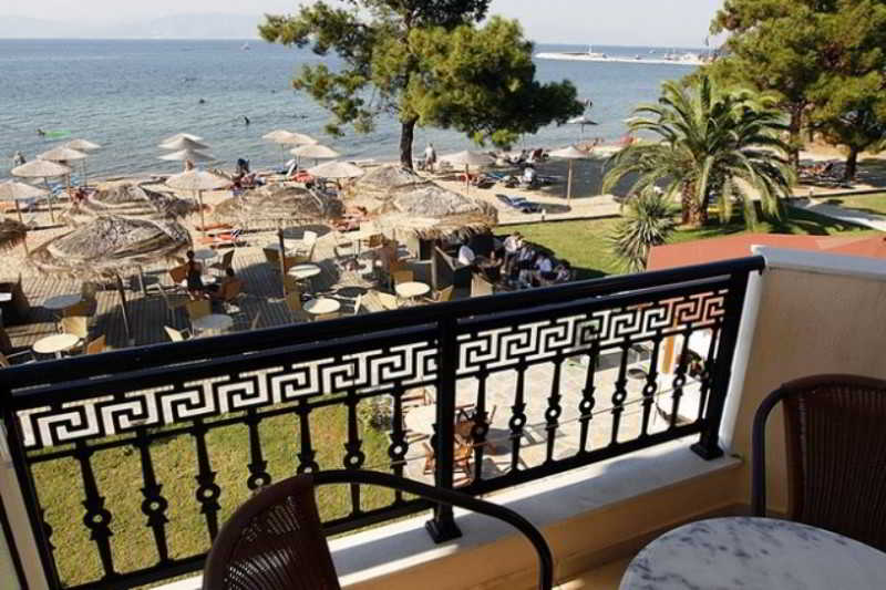 Rachoni Bay Hotel