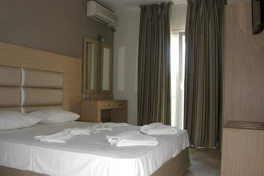 Rachoni Bay Hotel