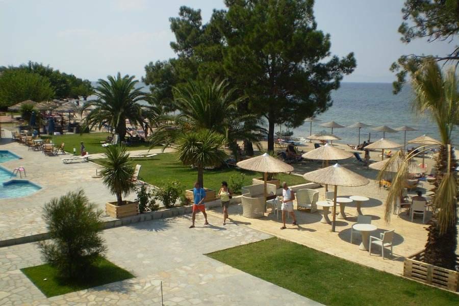 Rachoni Bay Hotel