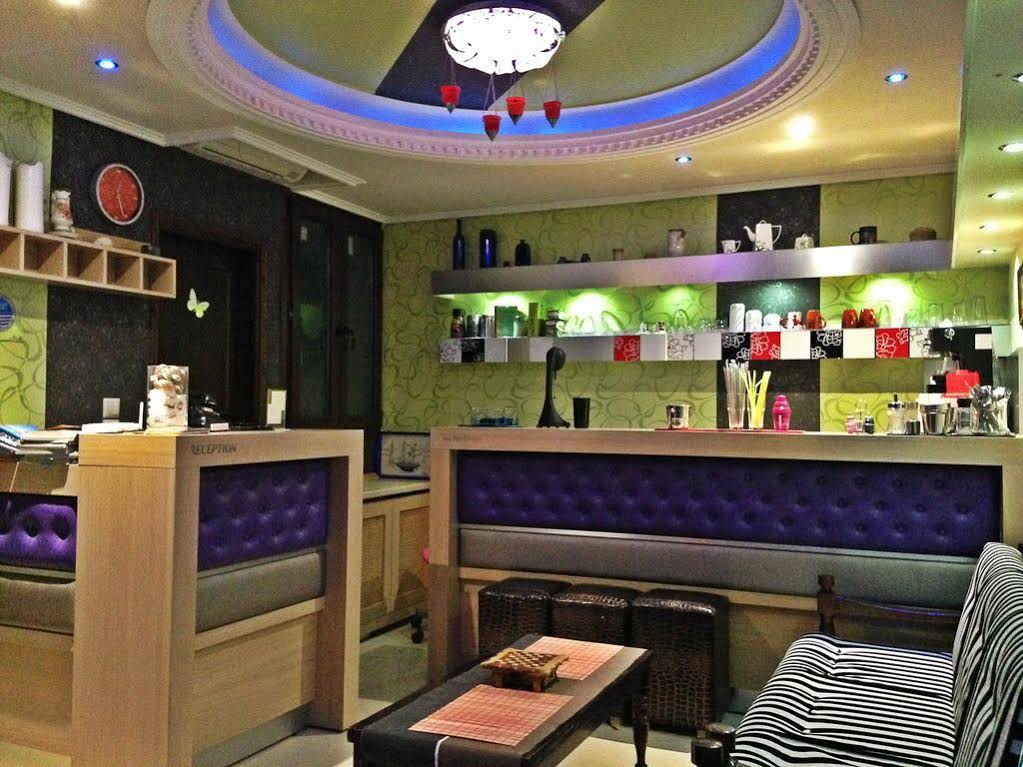 Captain's Beach Boutique Apartments