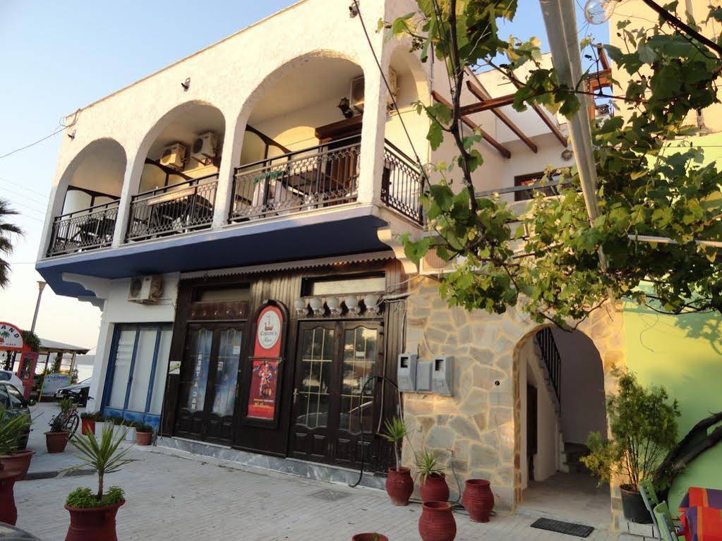 Captain's Beach Boutique Apartments