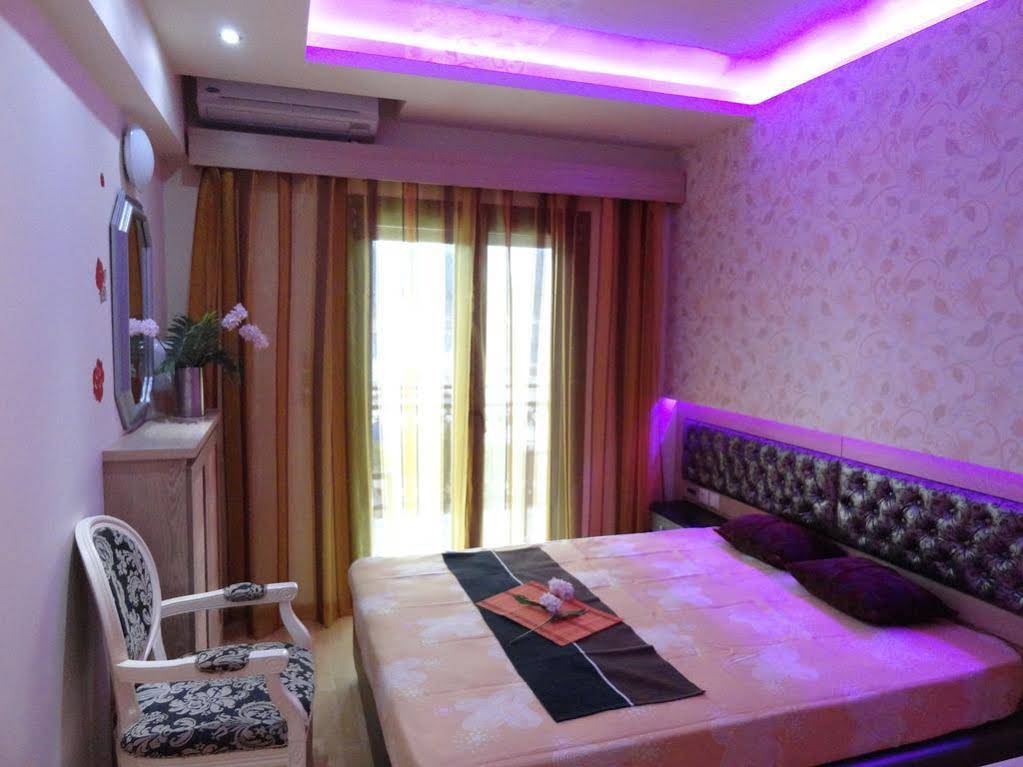 Captain's Beach Boutique Apartments