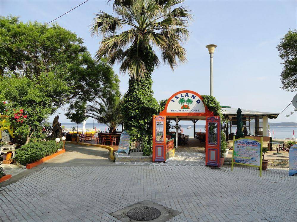 Captain's Beach Boutique Apartments