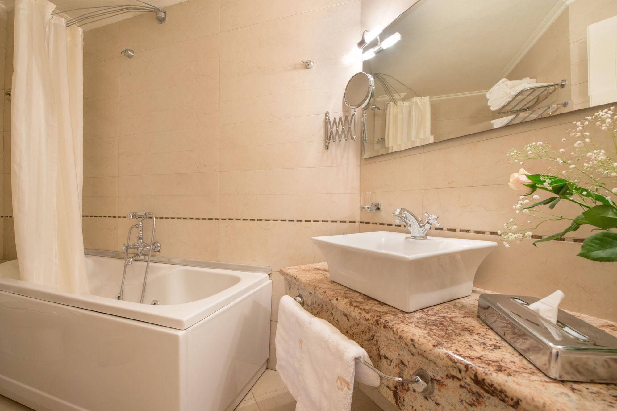 Enavlion Boutique Hotel Batagianni