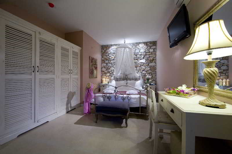 Nikoleta Luxury Villa