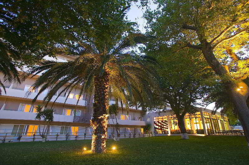 Long Beach Hotel
