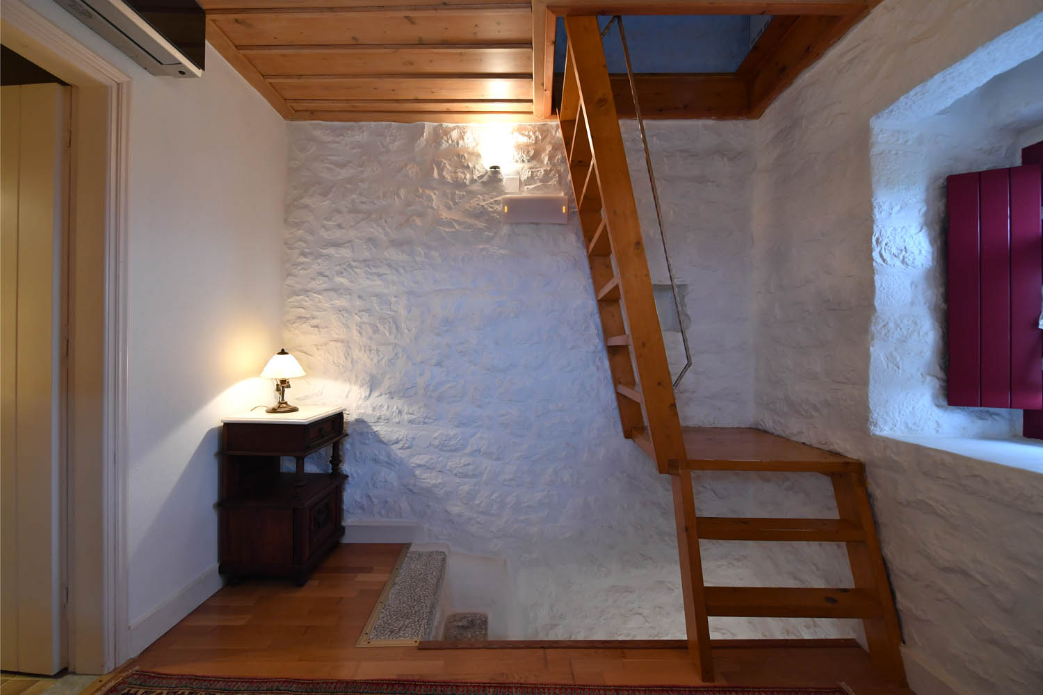 Lithos Stone Suites