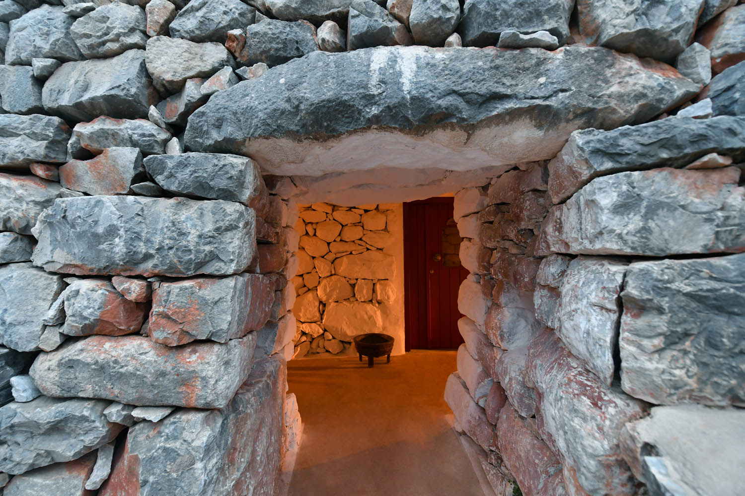 Lithos Stone Suites