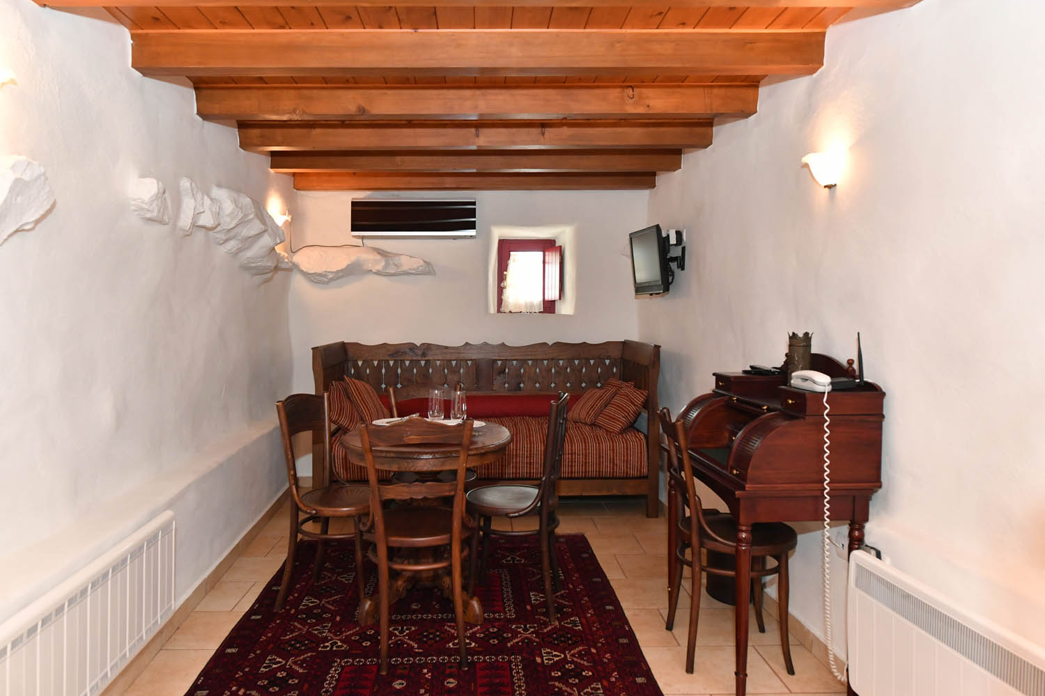 Lithos Stone Suites