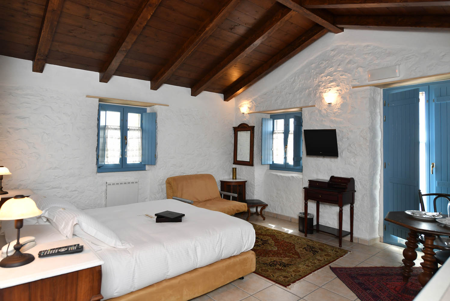 Lithos Stone Suites