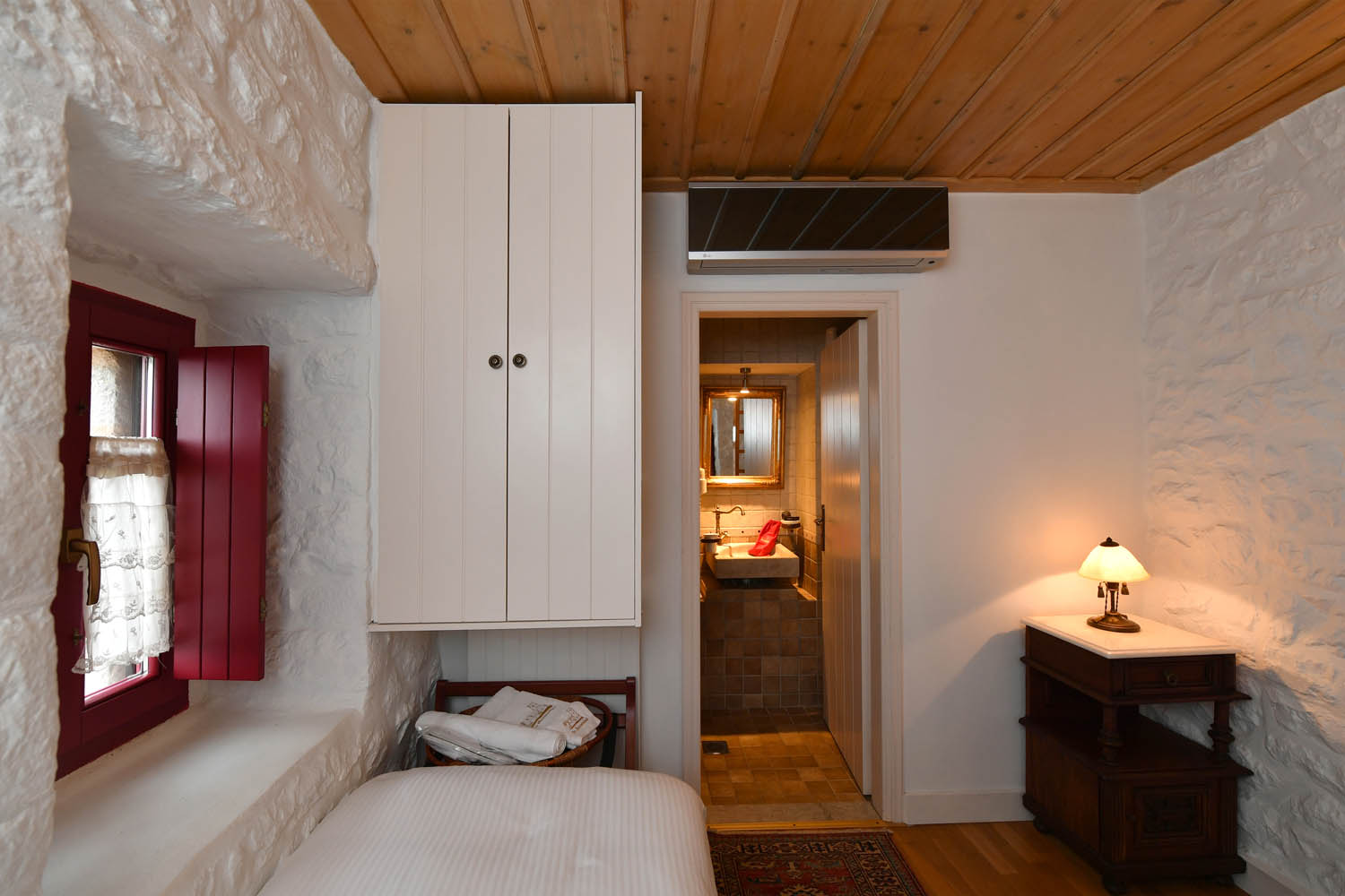 Lithos Stone Suites