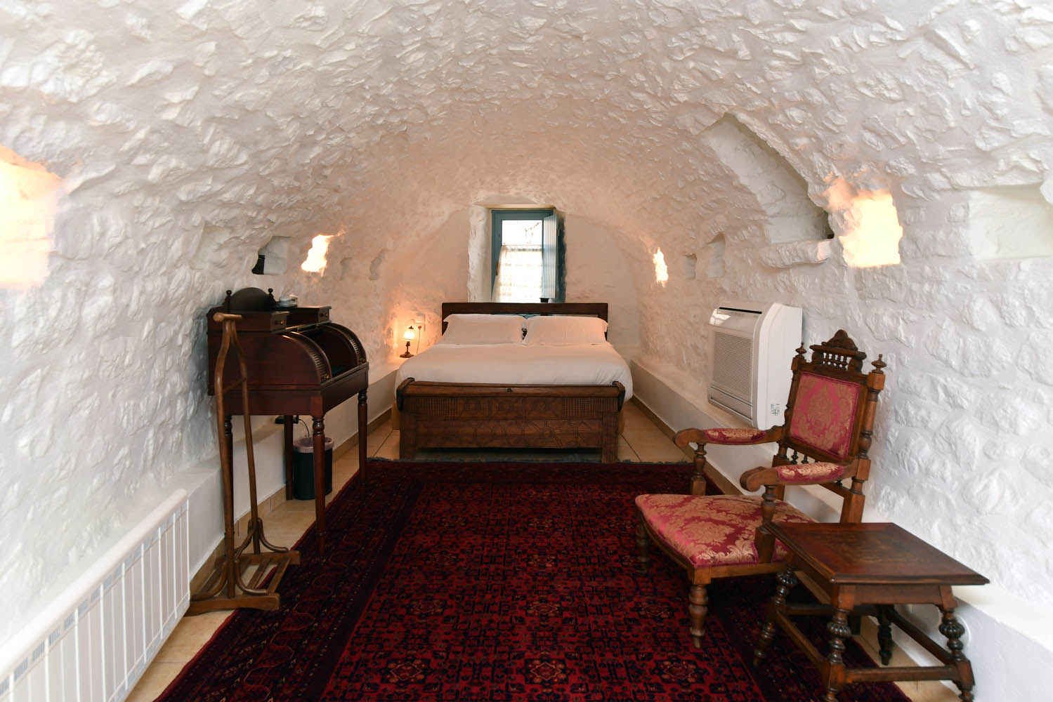 Lithos Stone Suites
