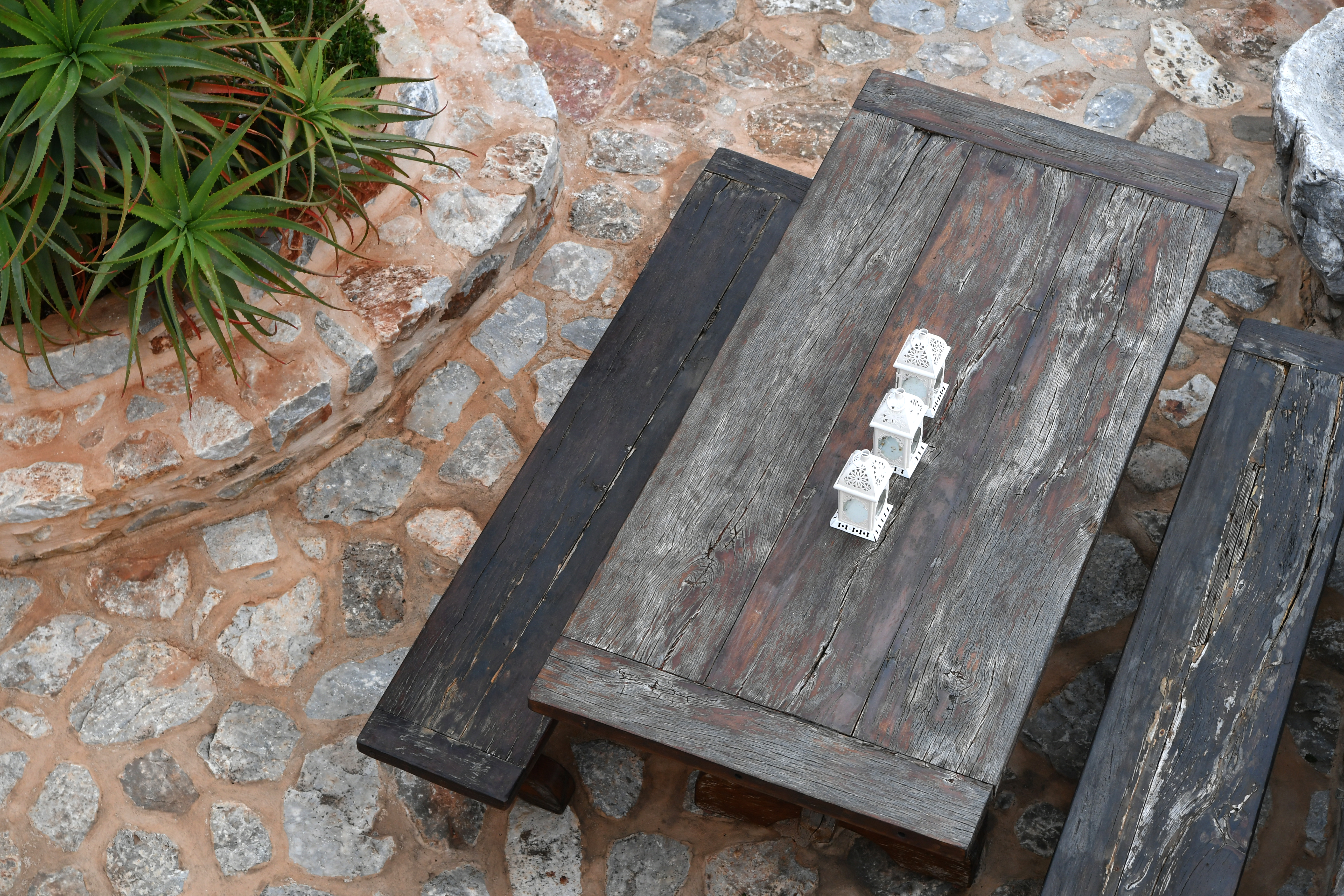 Lithos Stone Suites