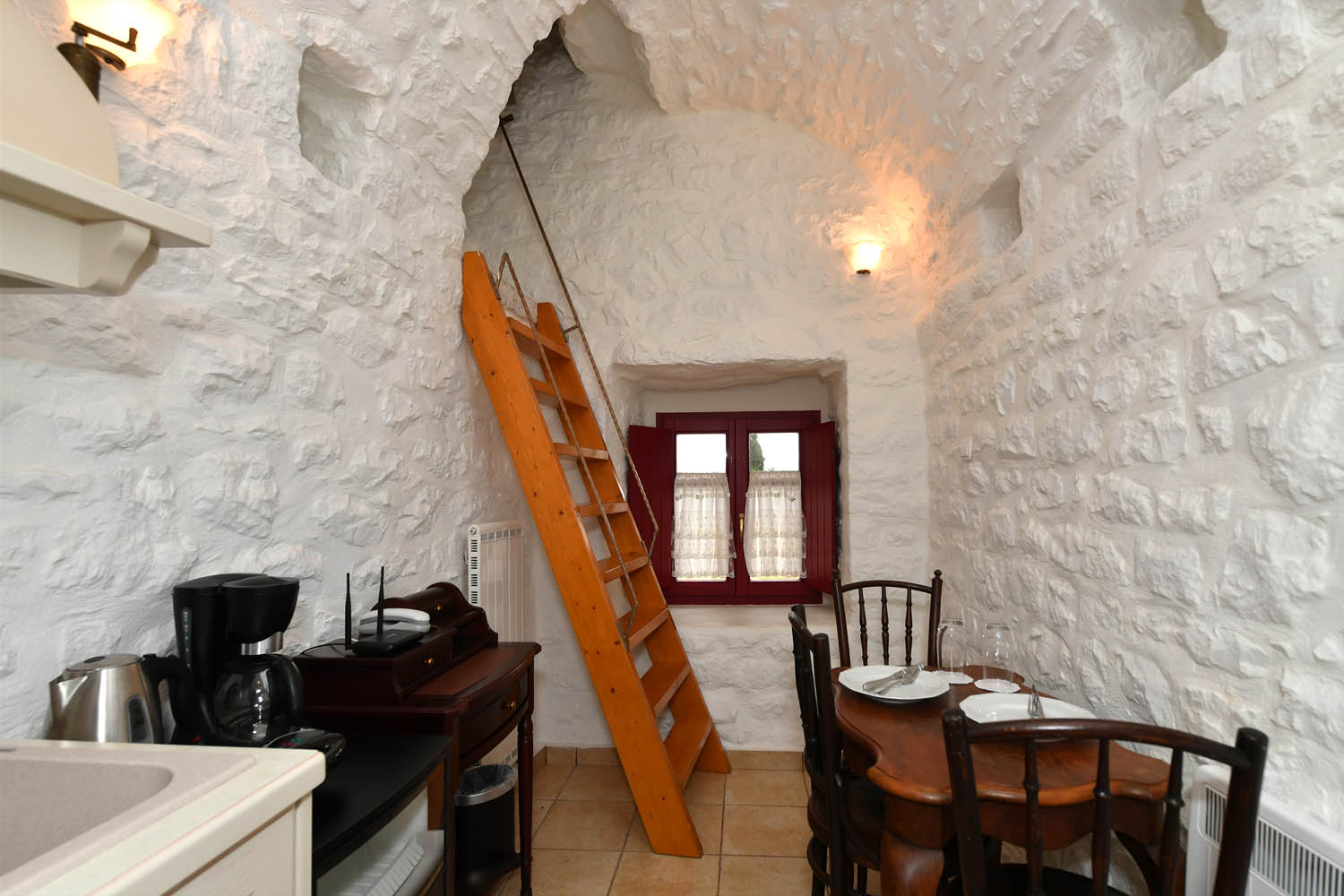 Lithos Stone Suites