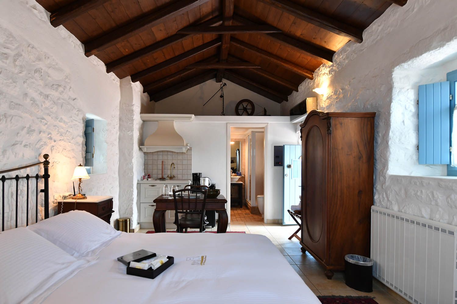 Lithos Stone Suites