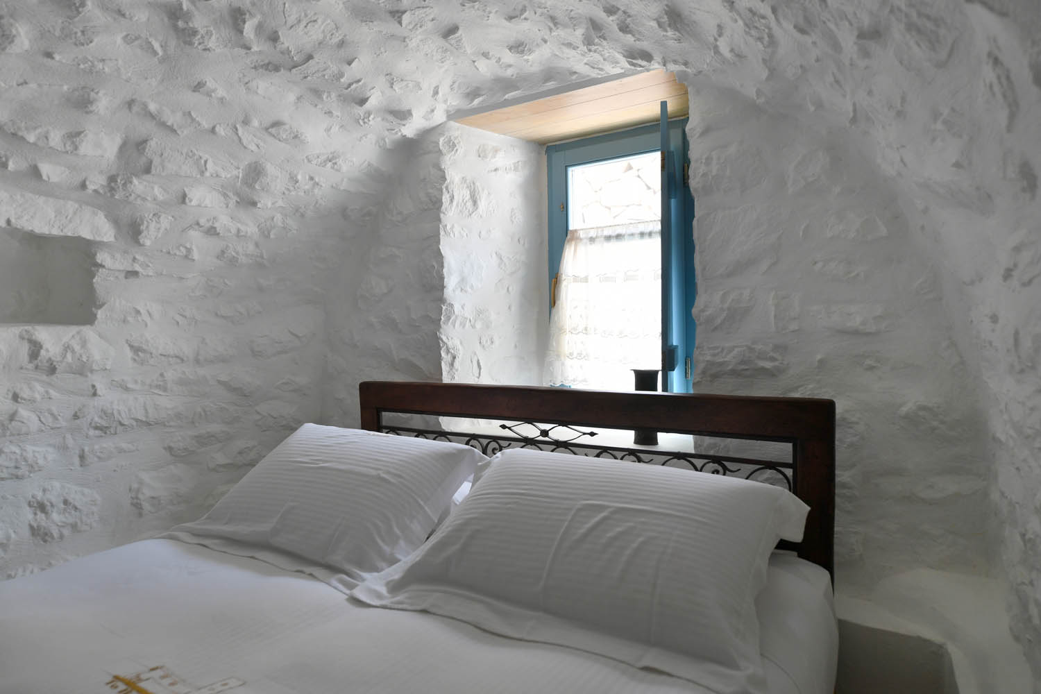 Lithos Stone Suites