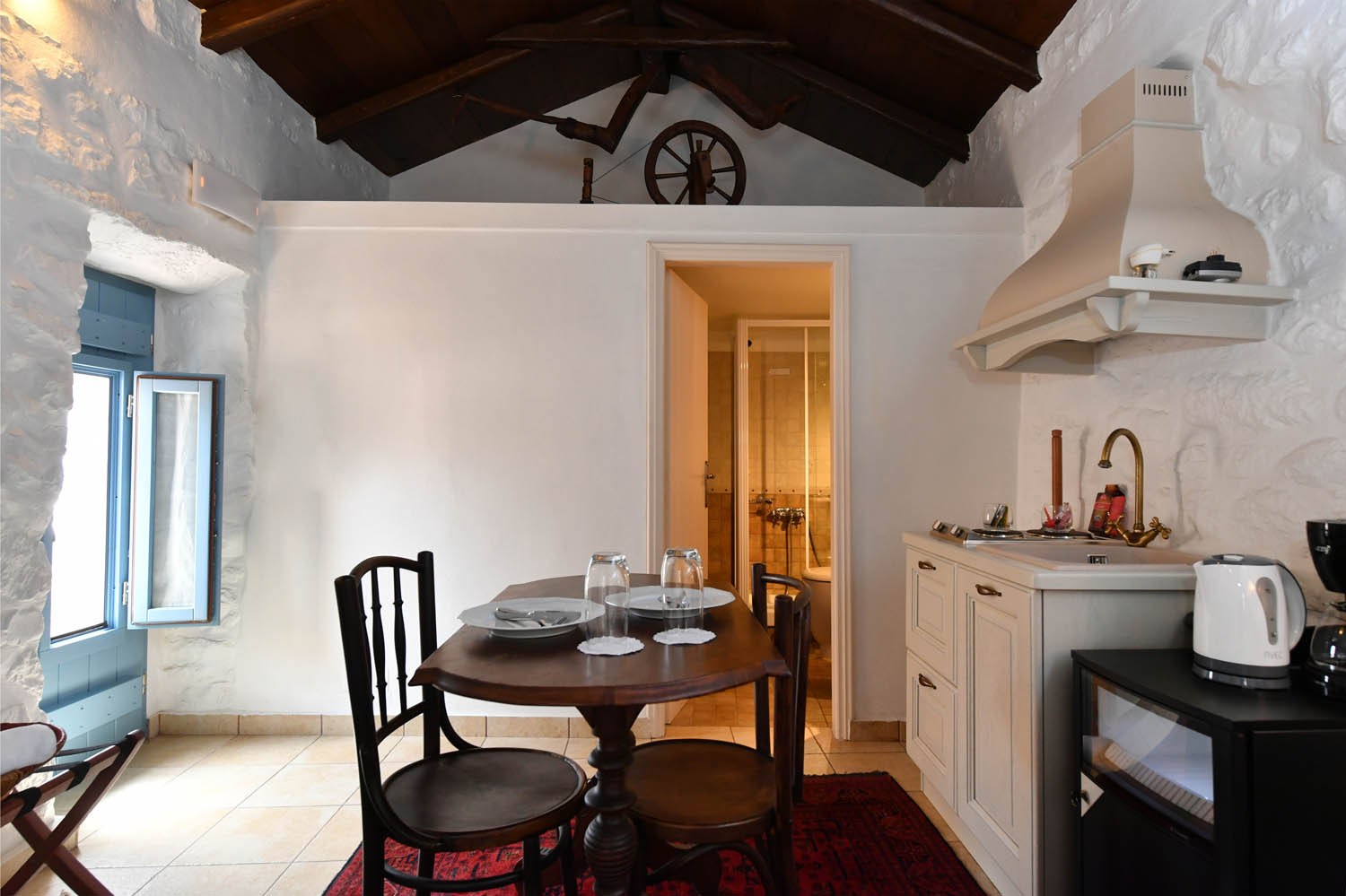 Lithos Stone Suites