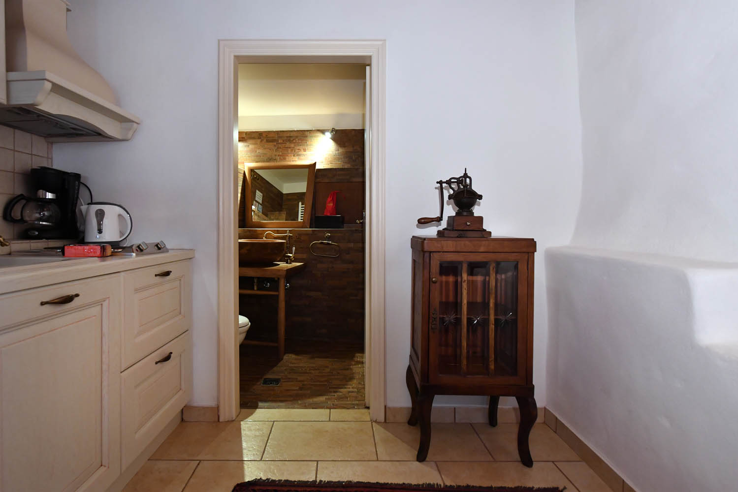 Lithos Stone Suites