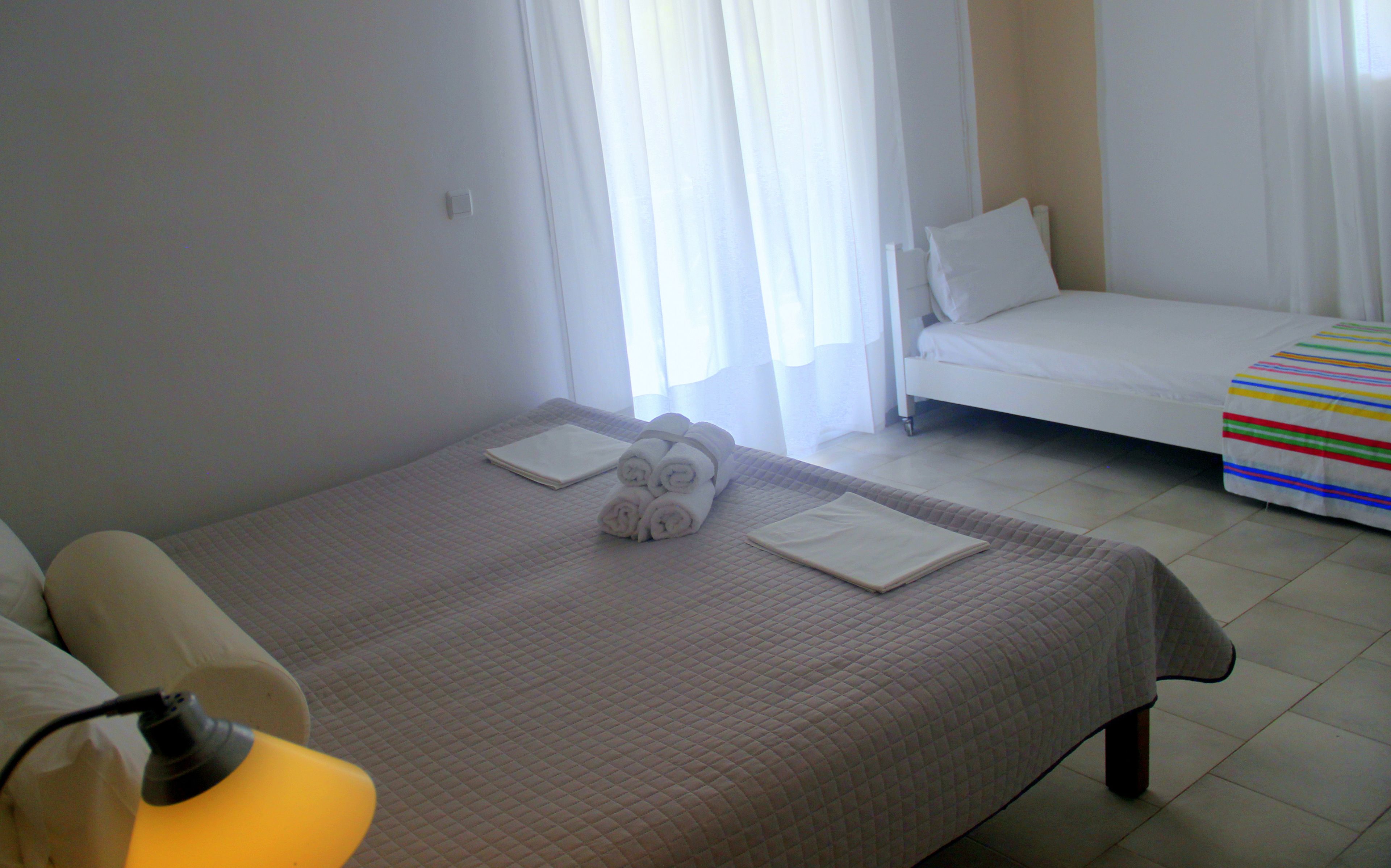 Giota Rooms