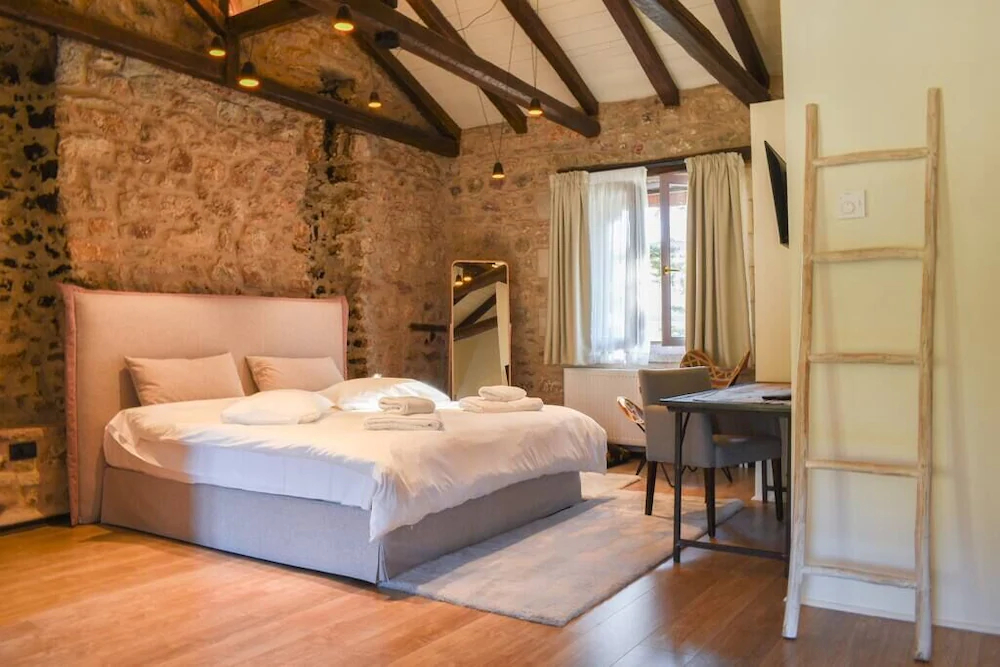 Theonimfi Stone Villa