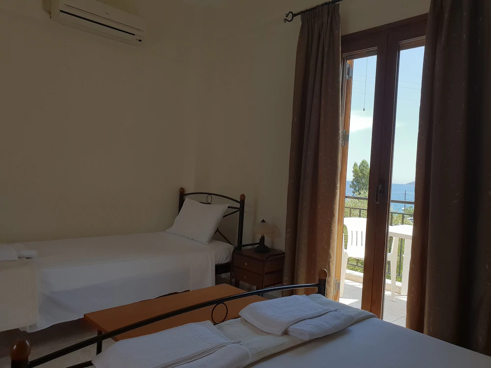 Domaine Papakonstantis Apartments To Let