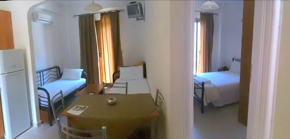 Domaine Papakonstantis Apartments To Let