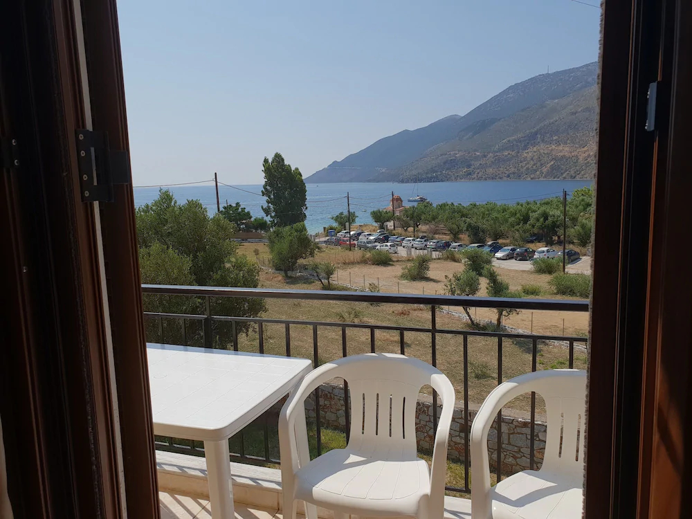 Domaine Papakonstantis Apartments To Let