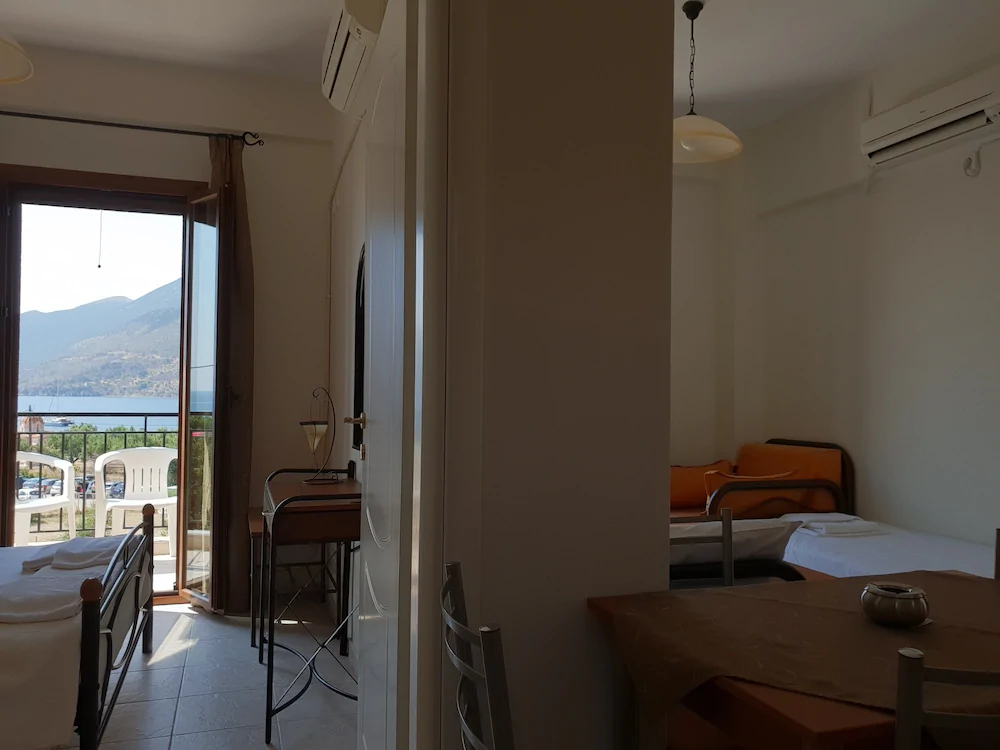 Domaine Papakonstantis Apartments To Let