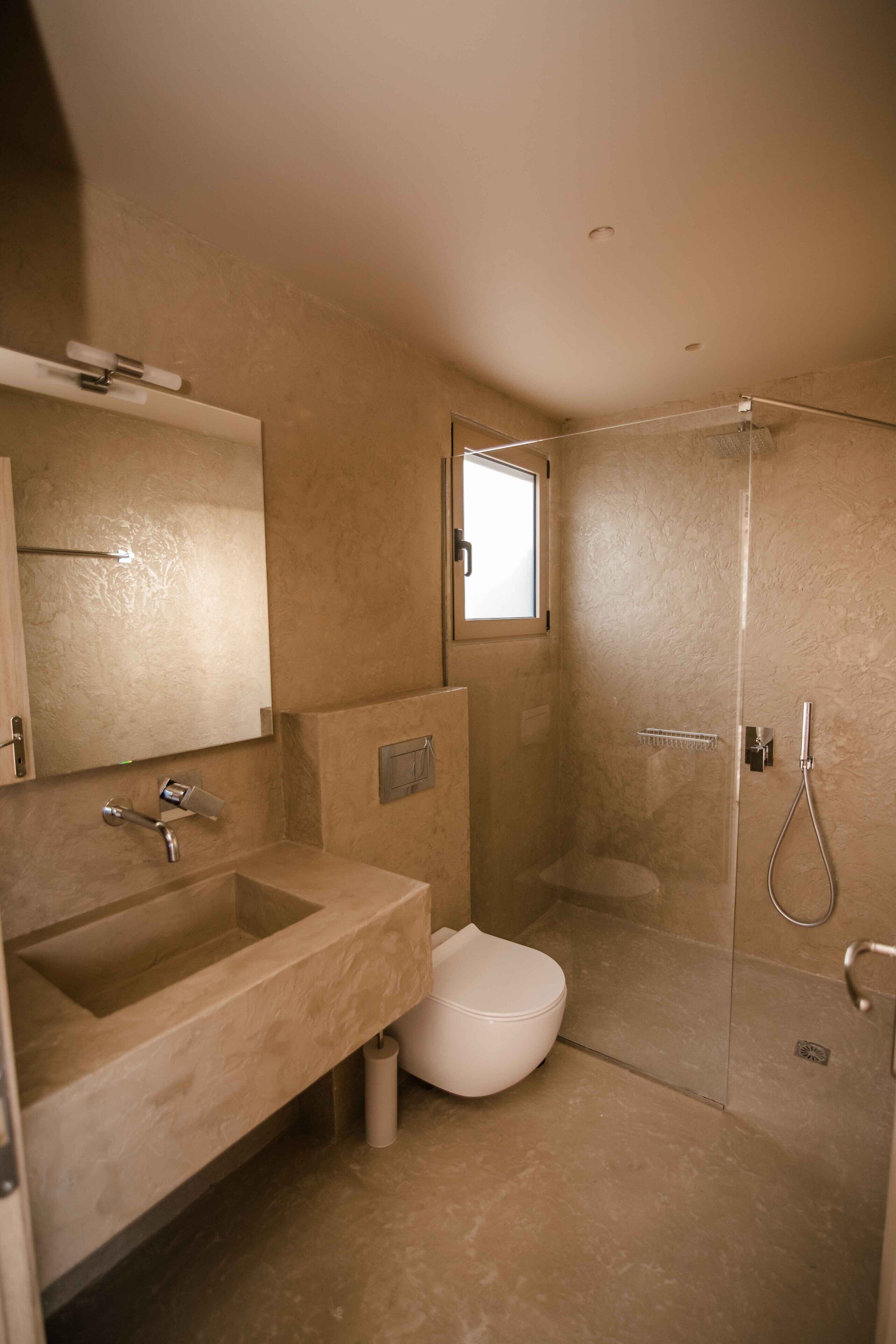 Mani Luxury Suites