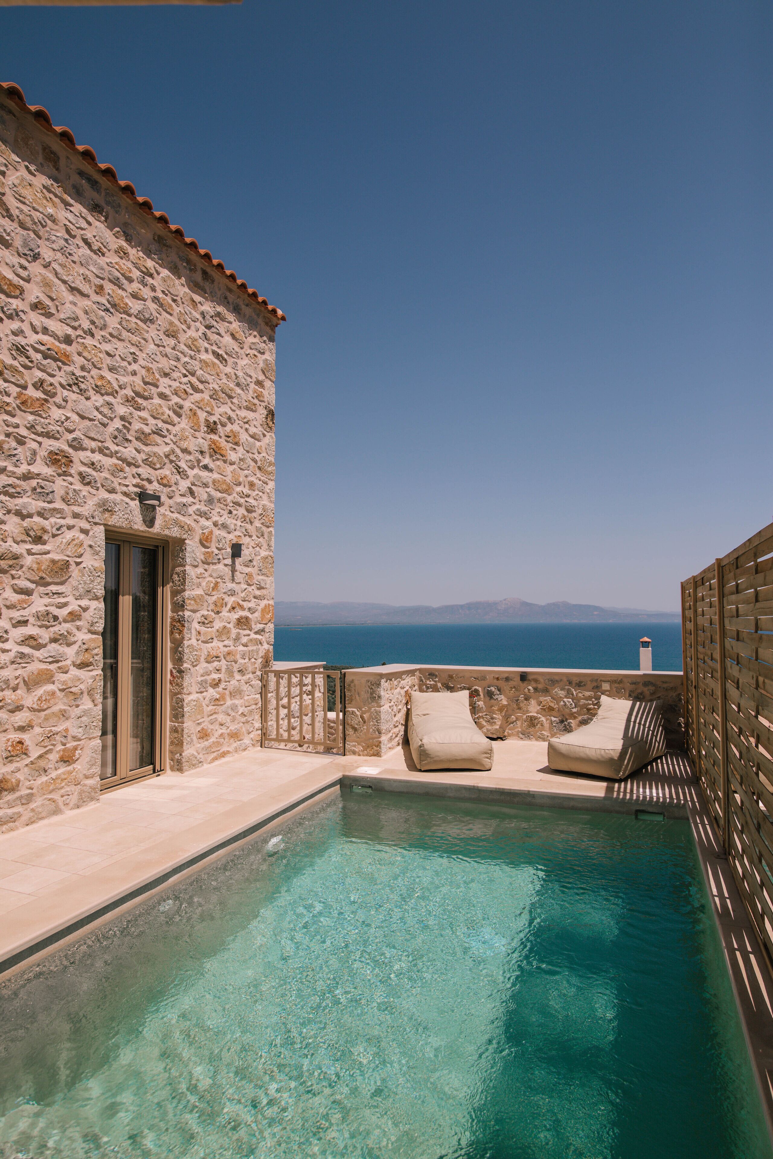 Mani Luxury Suites
