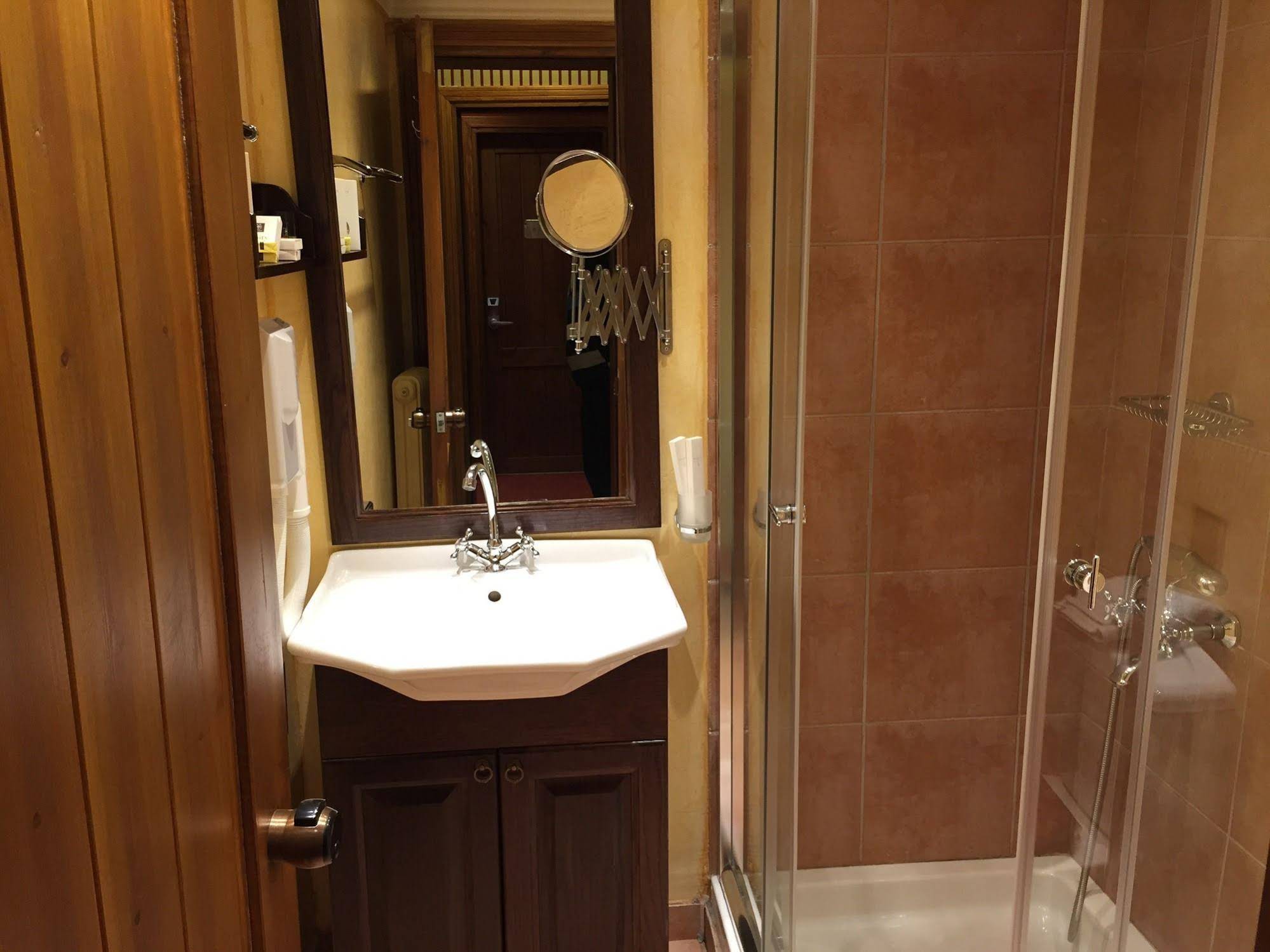 Rocabella Hellinikon Country Hotel