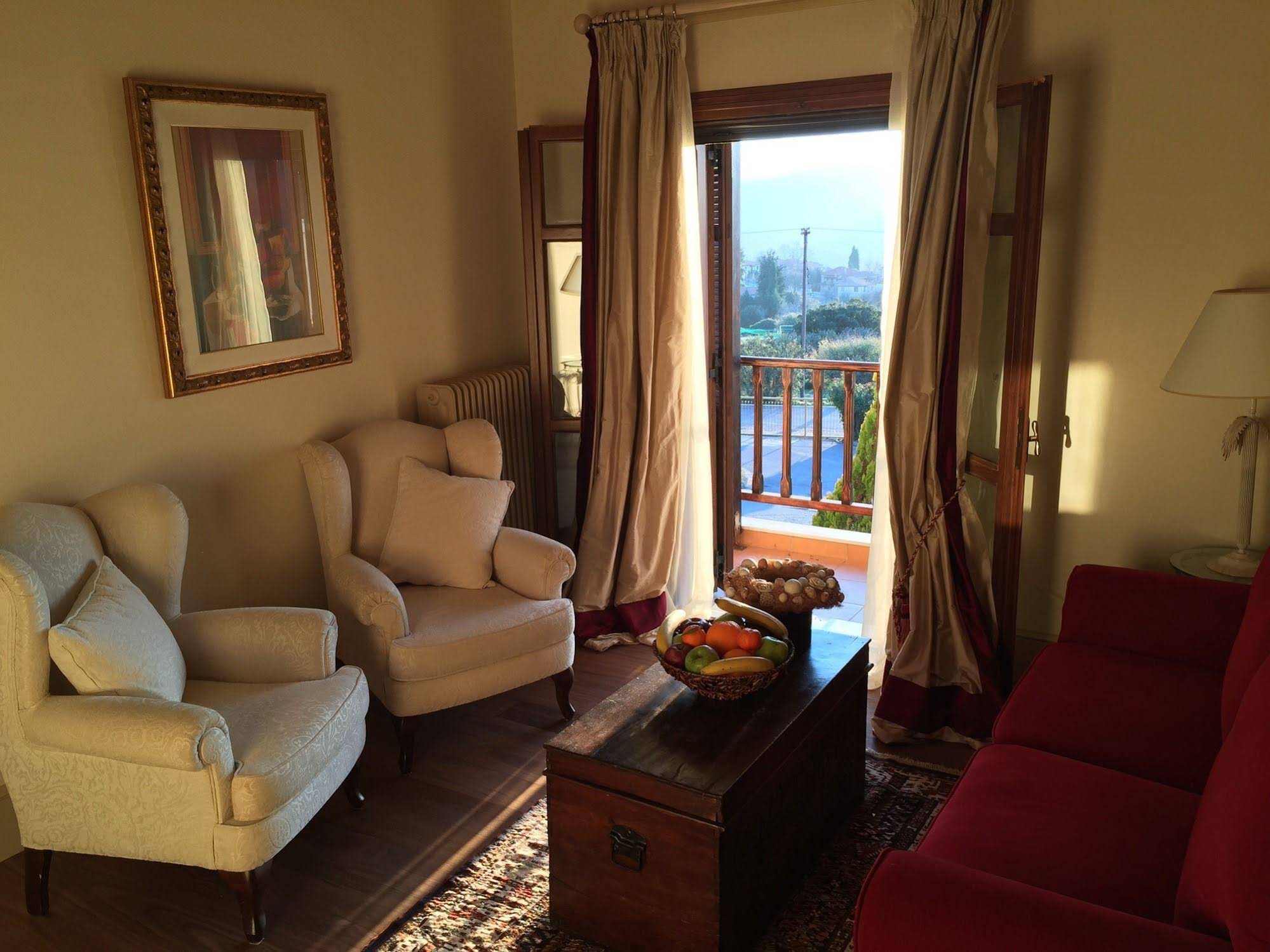 Rocabella Hellinikon Country Hotel