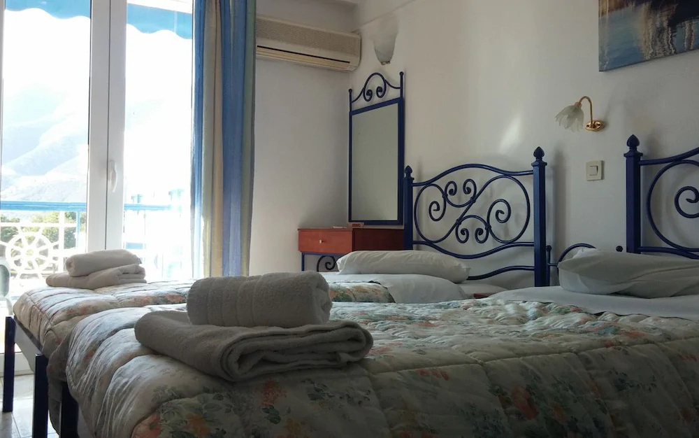 Hotel Mike
