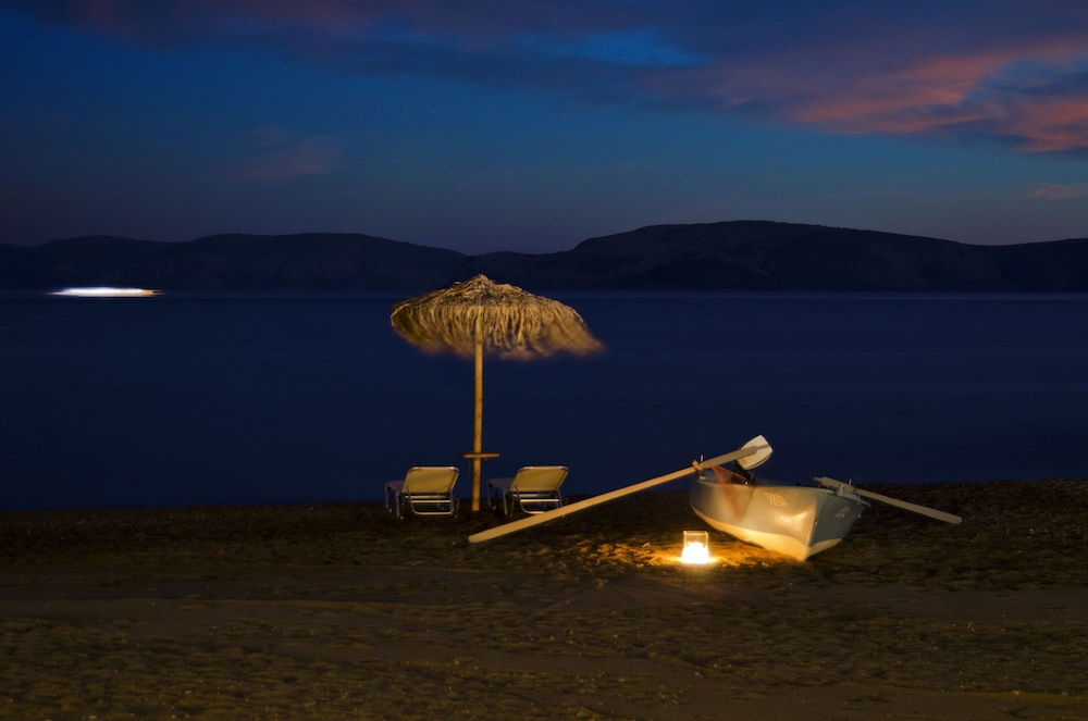 Makis Inn Beach & Resort
