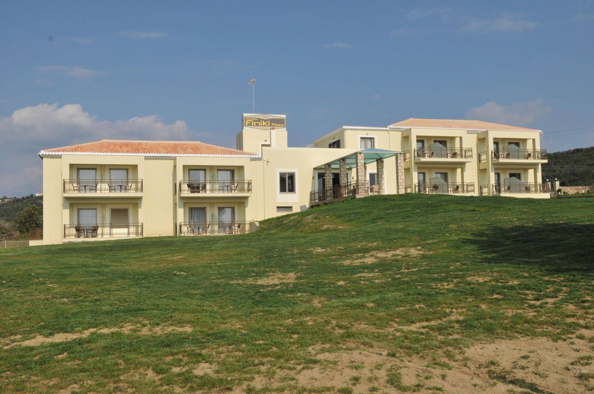 Finiki Plaza