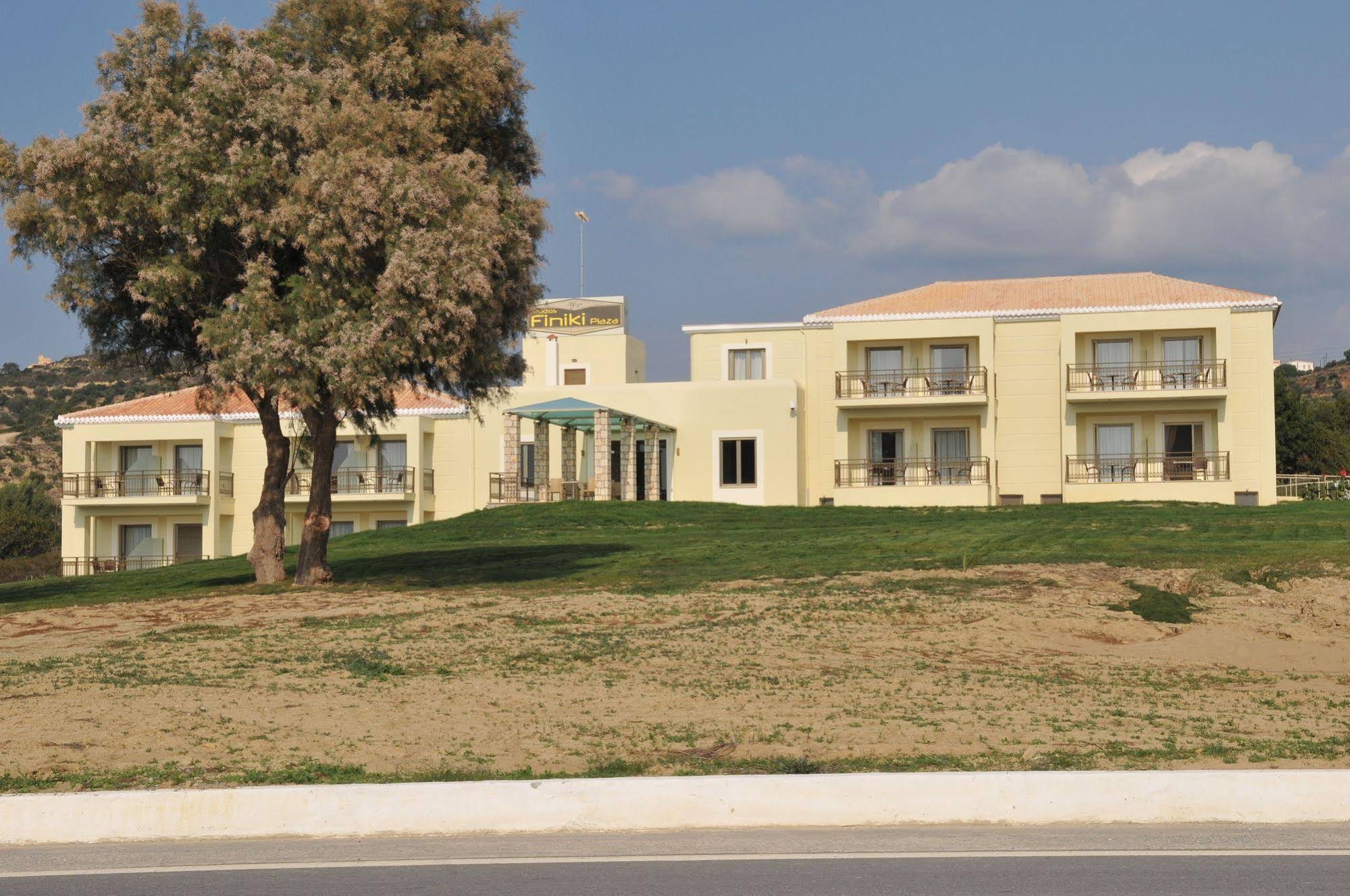 Finiki Plaza