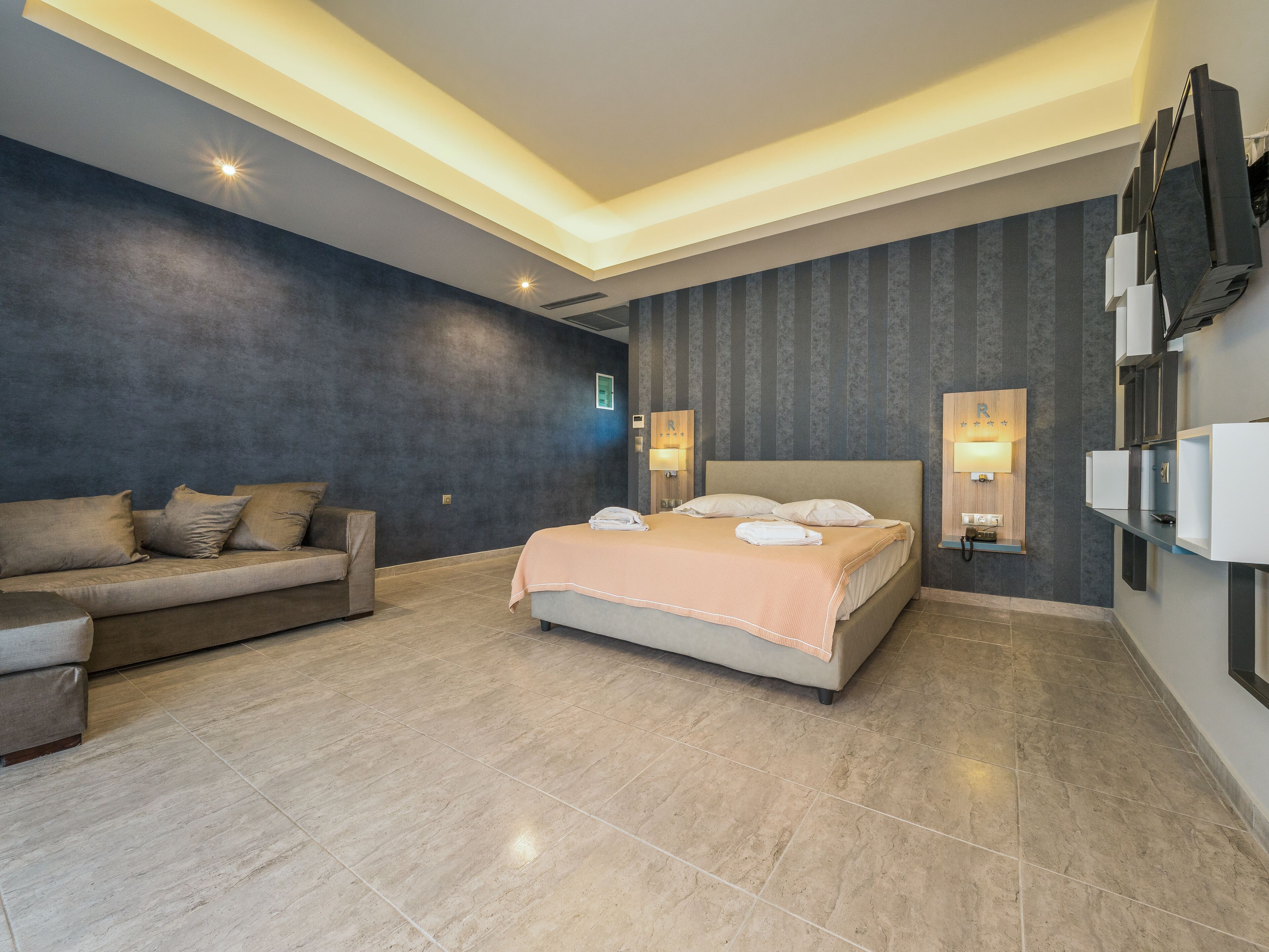 Paradise Resort Finikounda