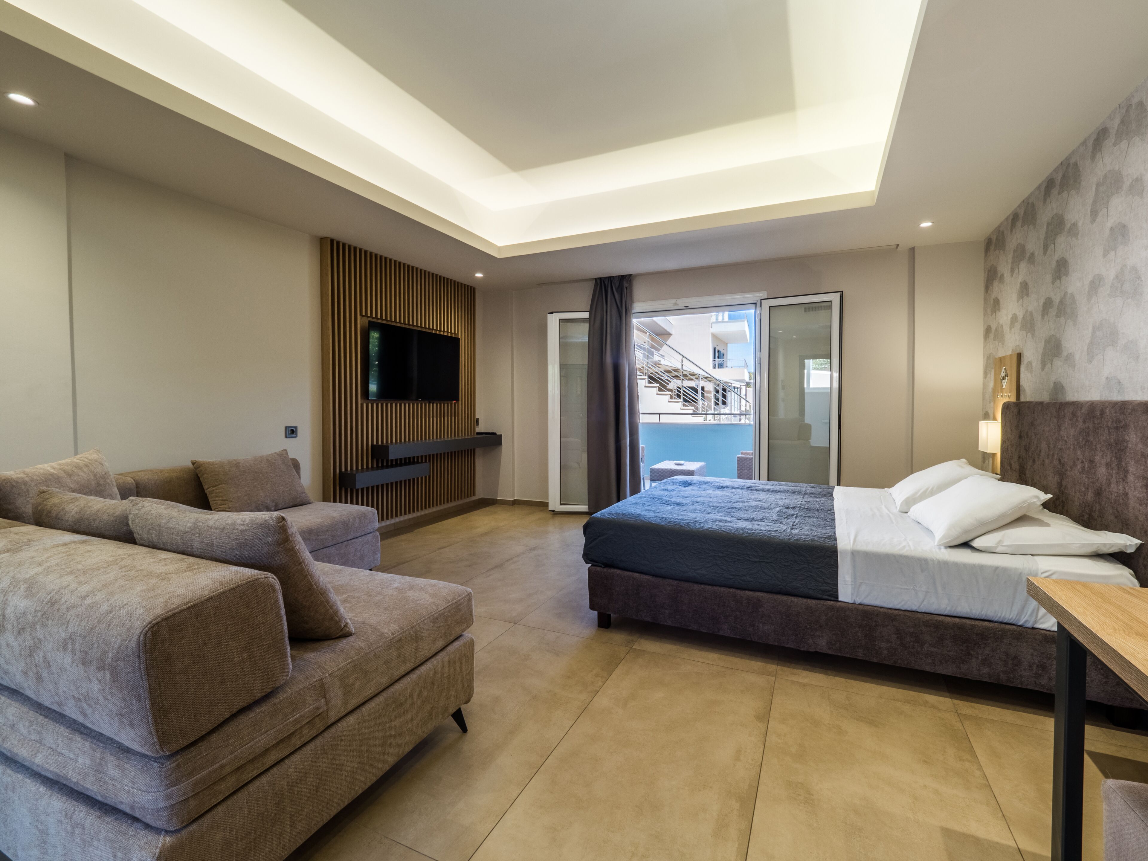 Paradise Resort Finikounda