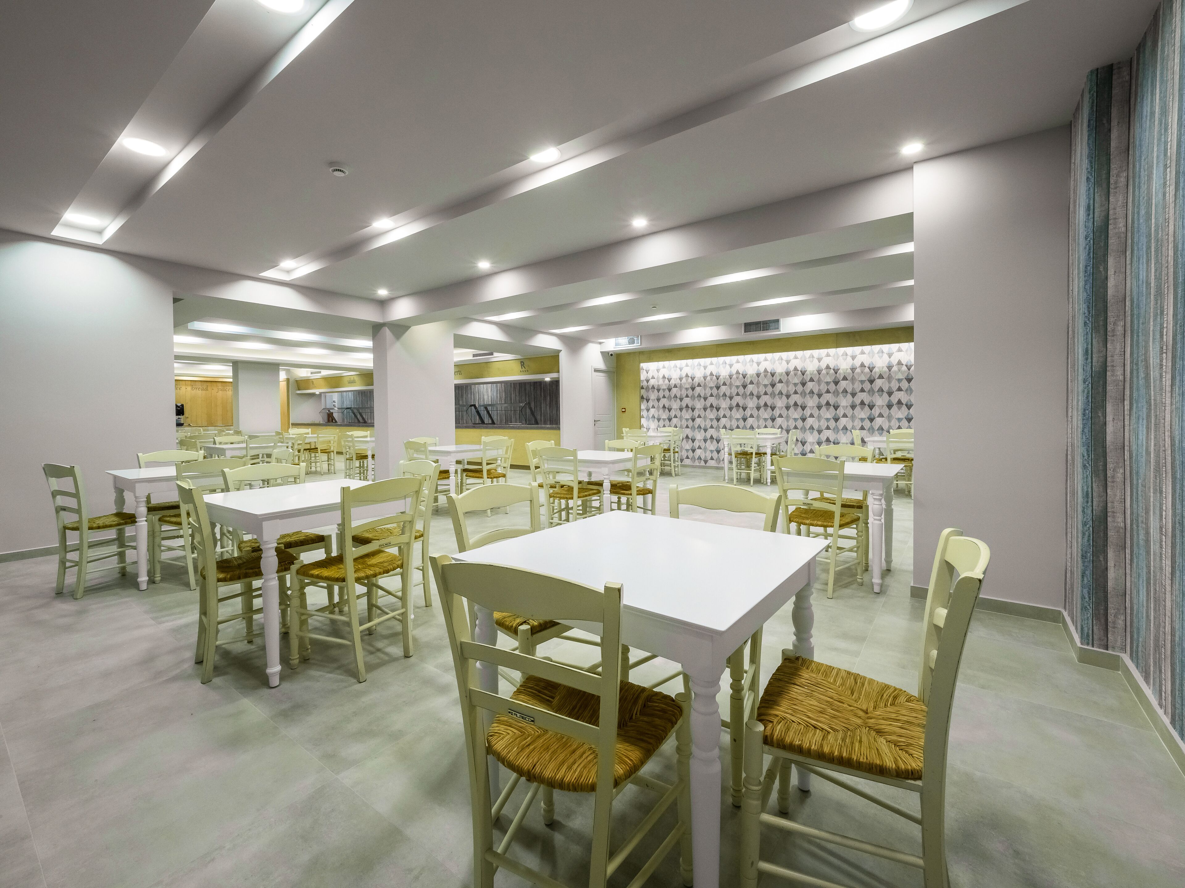 Paradise Resort Finikounda