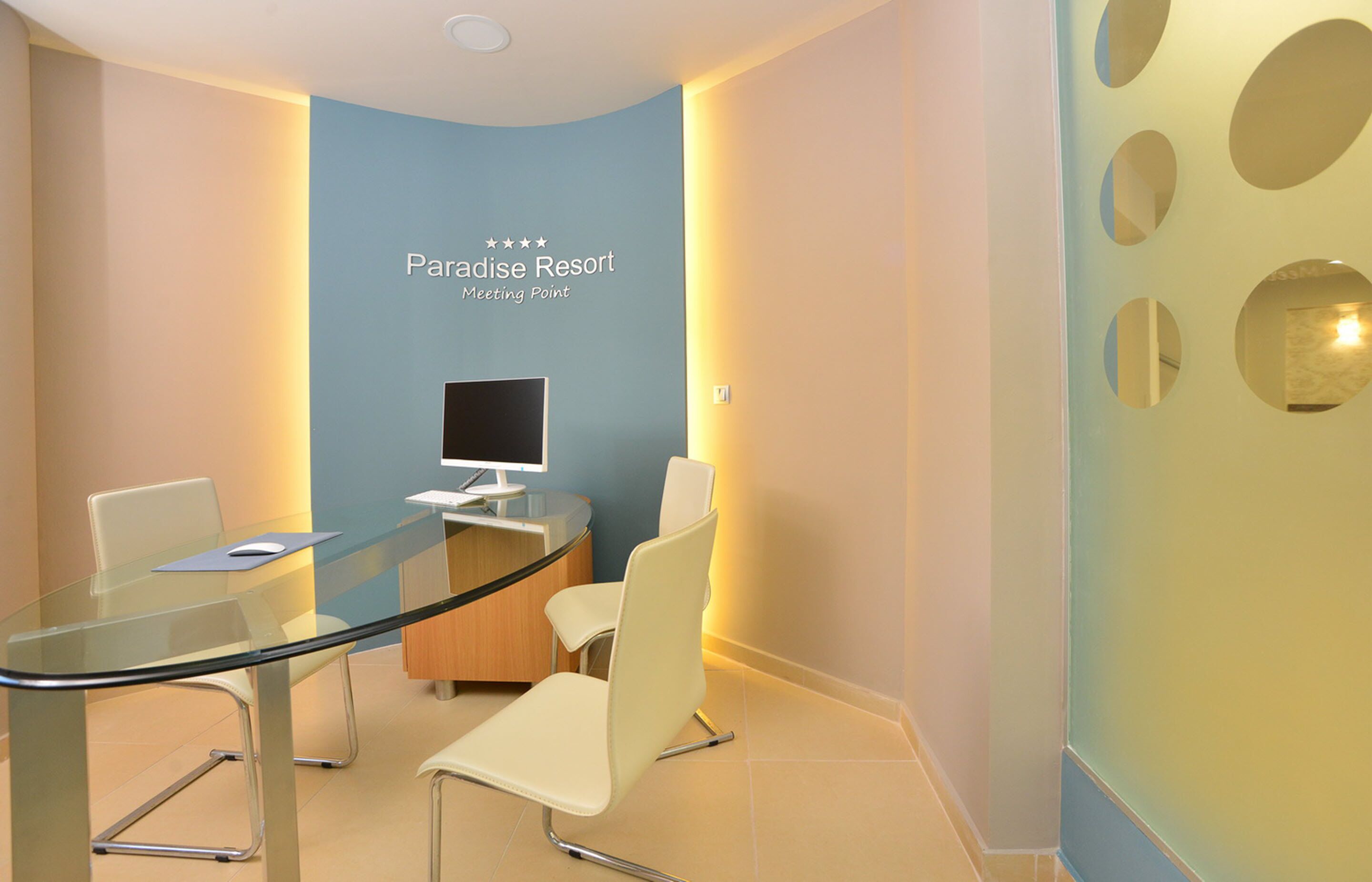 Paradise Resort Finikounda