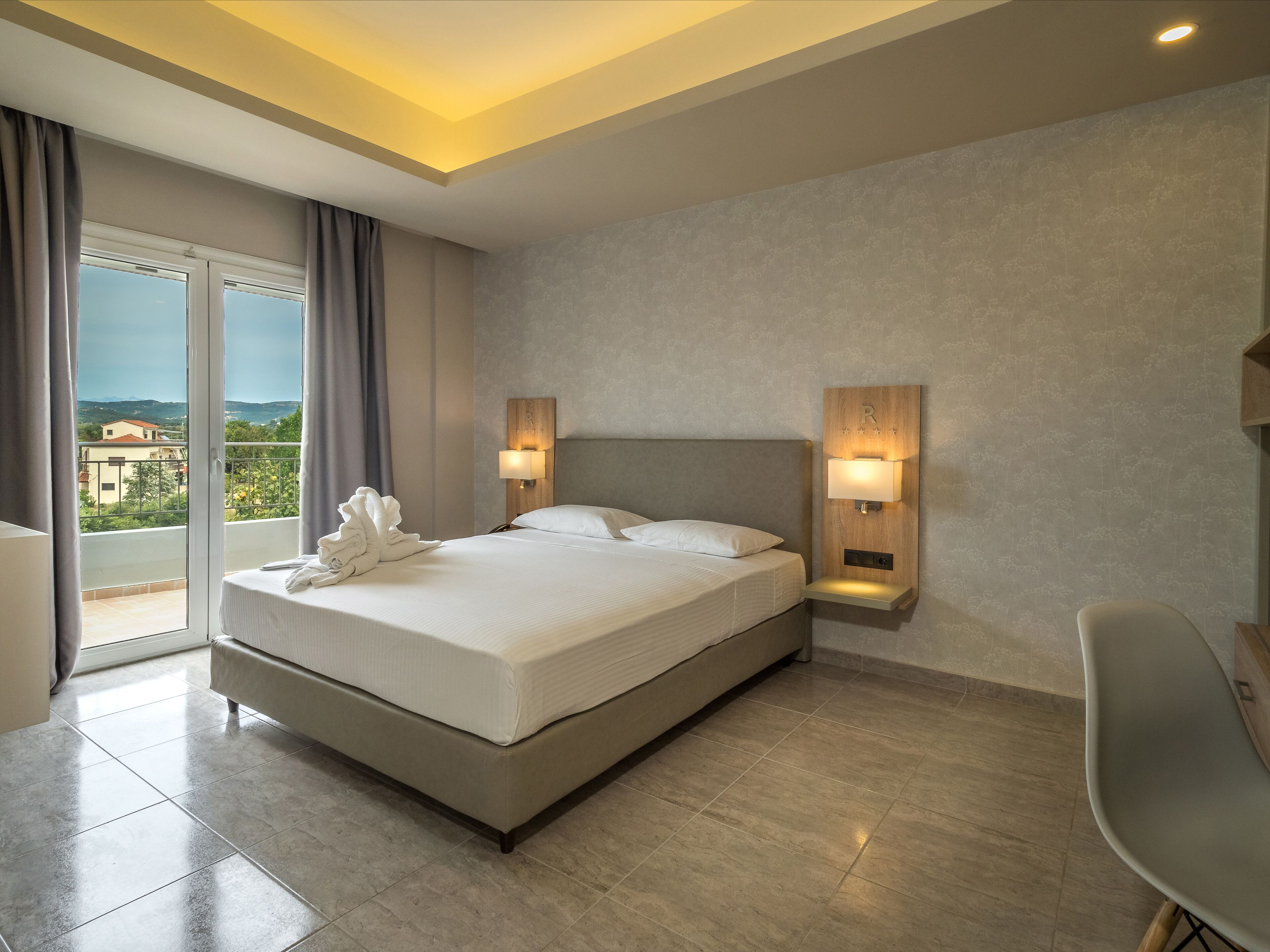 Paradise Resort Finikounda