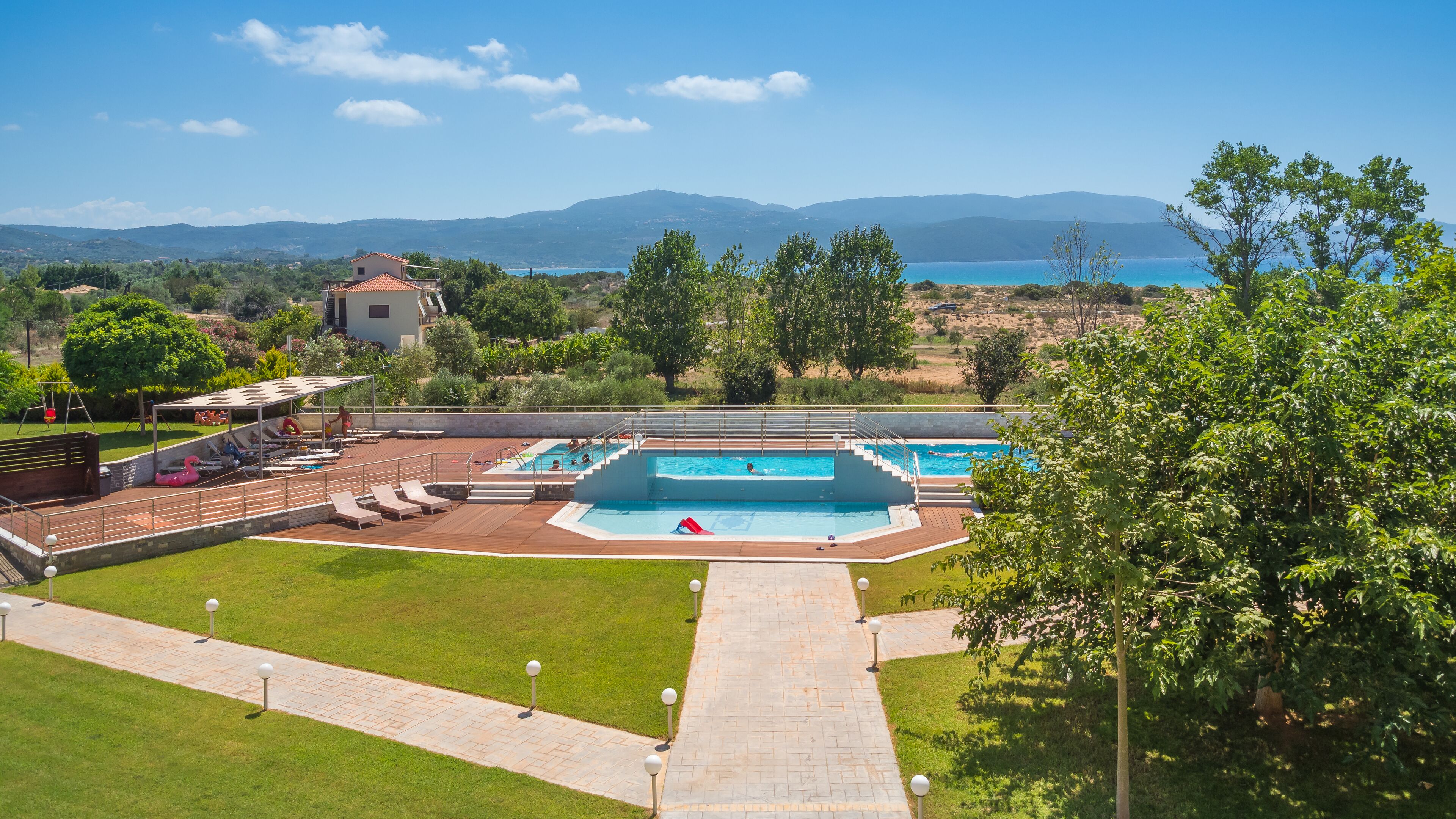 Paradise Resort Finikounda